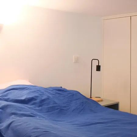 Apartment Charming Mezzanine Near Buttes-chaumont