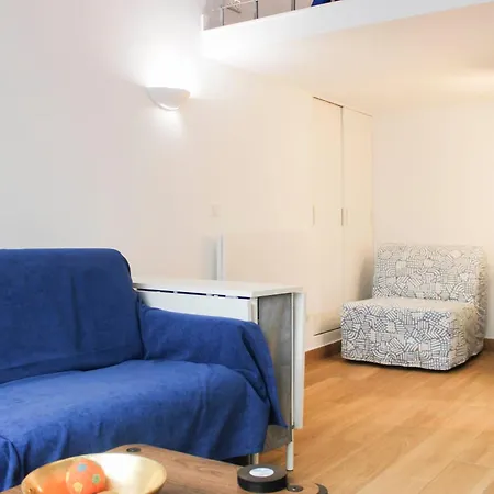Charming Mezzanine Near Buttes-chaumont Apartment *