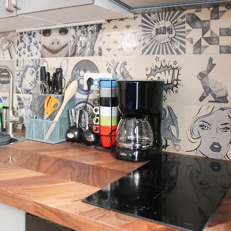 Charming Mezzanine Near Buttes-chaumont * Paris
